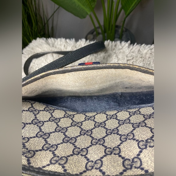 Gucci Vintage Purse - Picture 13 of 17